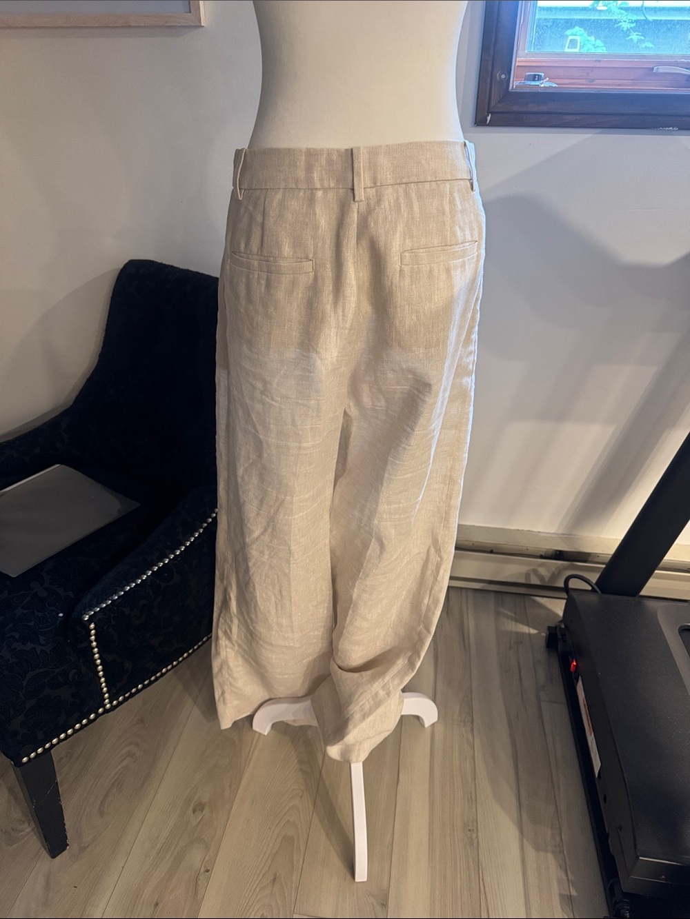 Banana Republic Beige Wide-Leg Linen Trousers - Picture 4 of 4